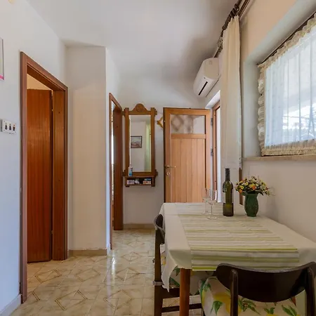 Crevatin Apartman